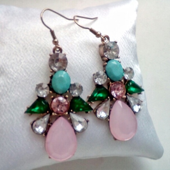 Cute Pink Drop Earrings - Picture 2 of 3